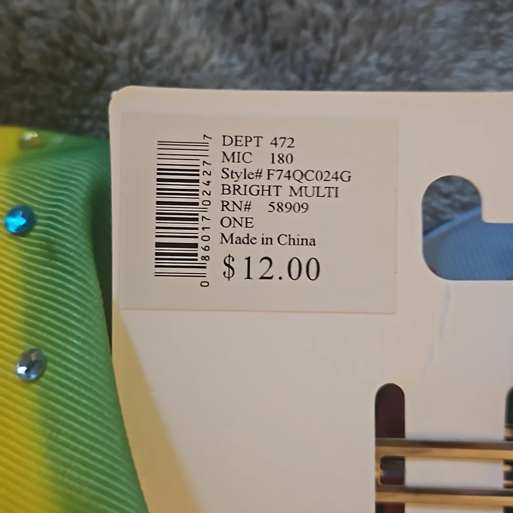 Girl's rainbow bow